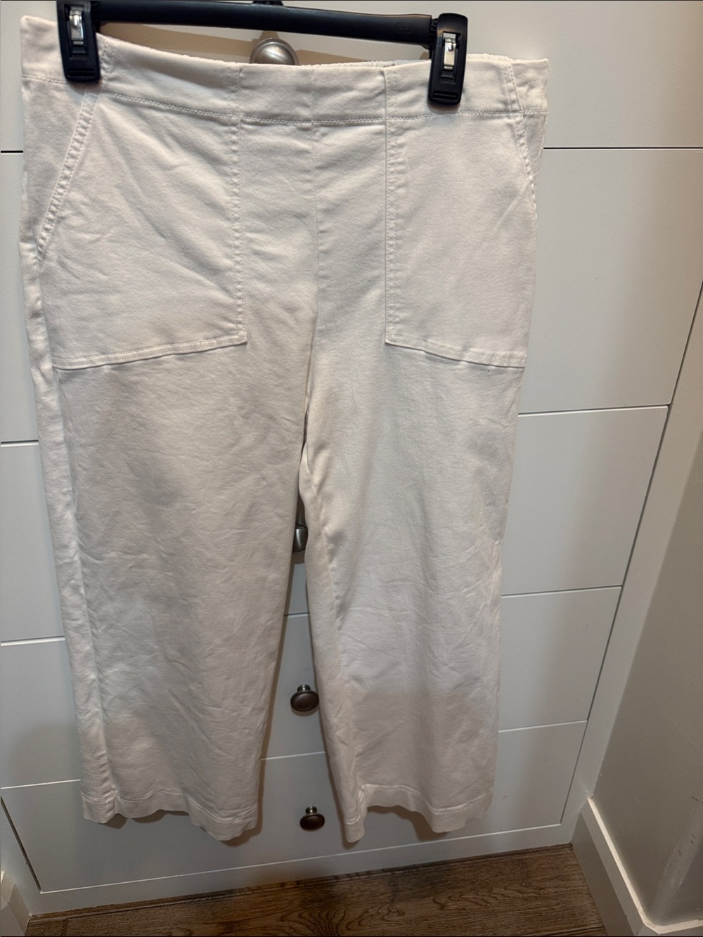 Women’s White Pants with Front Patch Pockets